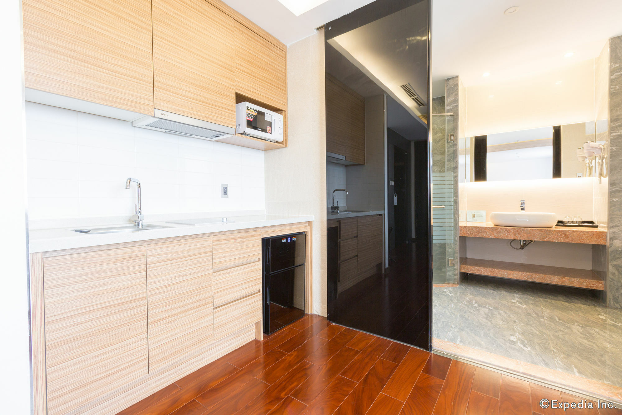 Charm Suite Residence Saigon Ho Chi Minh-staden Exteriör bild