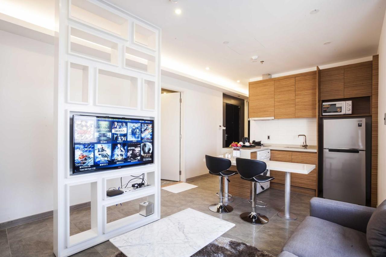 Charm Suite Residence Saigon Ho Chi Minh-staden Exteriör bild